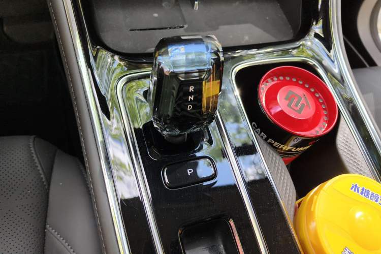 Used Geely Auto Emgrand 2026 Model 5th Generation 1.5T DCT Prestige Edition Gear Lever