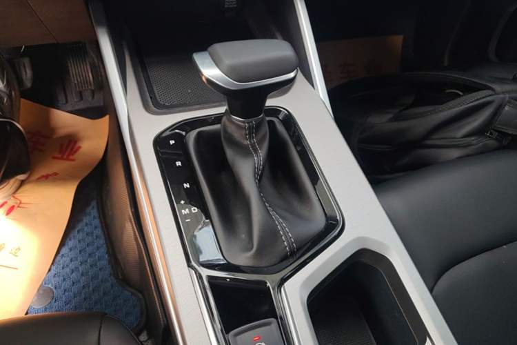 Used Geely Auto Emgrand 2026 Model 4th Generation 4 Millionth Anniversary Model 1.5L CVT Starry Edition Gear Lever