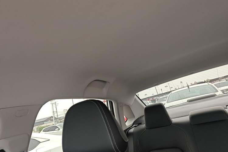 Used Geely Auto Emgrand 2026 Model 4th Generation 4 Millionth Anniversary Model 1.5L CVT Starry Edition Headliner