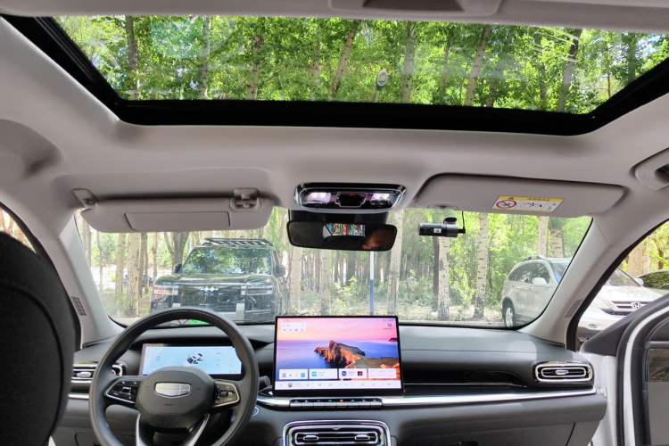 Used Geely Auto Emgrand 2026 Model 5th Generation 1.5T DCT Prestige Edition Headliner