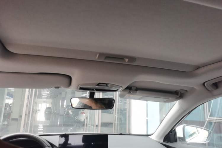 Used Geely Auto Emgrand 2026 Model 4th Generation 4 Millionth Anniversary Edition 1.5L CVT Feiyue Edition Headliner
