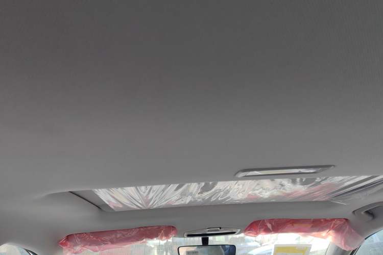 Used Geely Auto Emgrand 2026 Model 4th Generation 4 Millionth Anniversary Edition 1.5L CVT Feiyue Edition Headliner