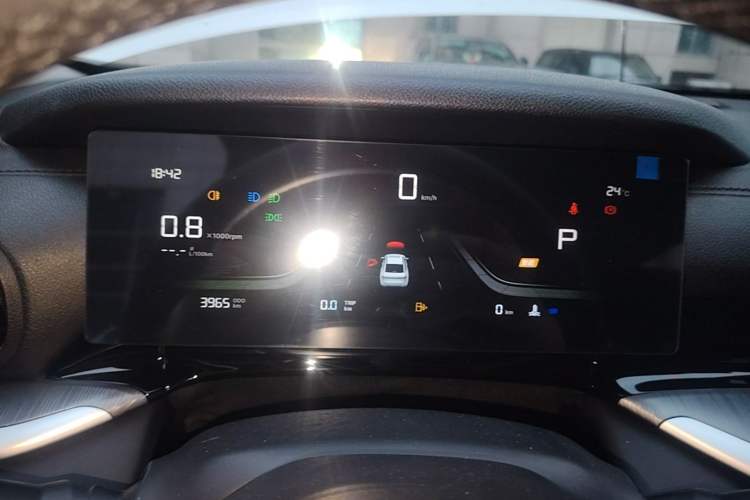 Used Geely Auto Emgrand 2026 Model 5th Generation 1.5L CVT Luxury Edition Instrument Cluster