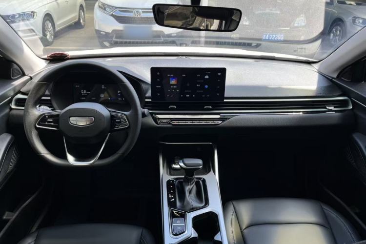 Used Geely Auto Emgrand 2026 Model 4th Generation 4 Millionth Anniversary Model 1.5L CVT Starry Edition Interior 1