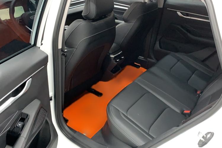 Used Geely Auto Emgrand 2026 Model 4th Generation 4 Millionth Anniversary Edition 1.5L CVT Feiyue Edition Interior 2