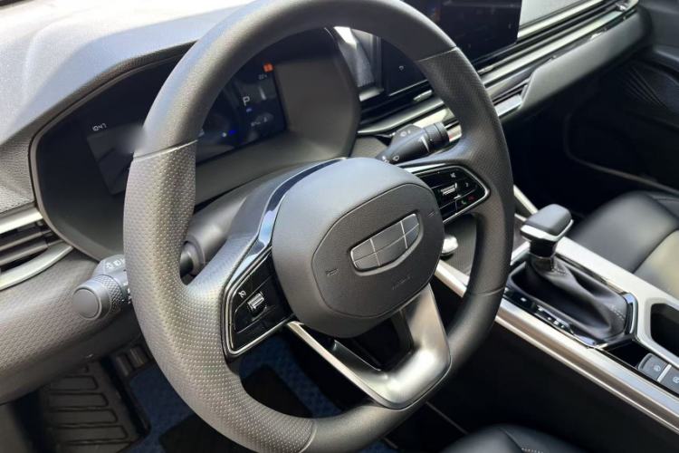 Used Geely Auto Emgrand 2026 Model 4th Generation 4 Millionth Anniversary Model 1.5L CVT Starry Edition Interior 2