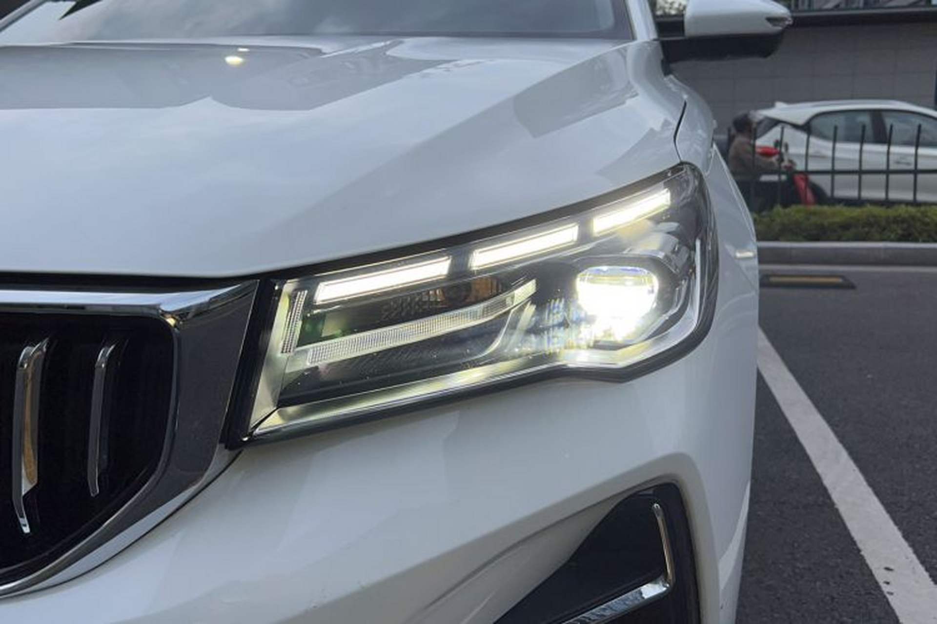 Used Geely Auto Emgrand 2026 Model 4th Generation 4 Millionth Anniversary Edition 1.5L CVT Overdrive Edition Left Front Headlight