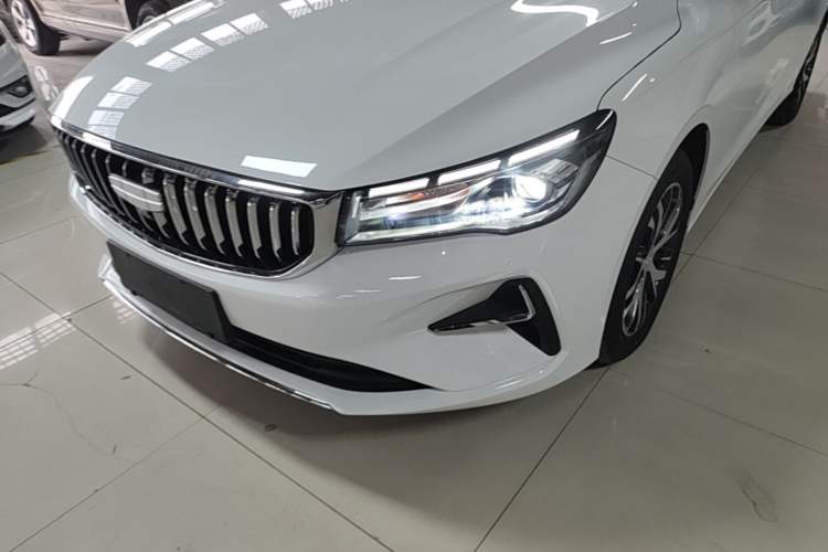 Used Geely Auto Emgrand 2026 Model 4th Generation 4 Millionth Anniversary Edition 1.5L CVT Overdrive Edition Left Front Headlight