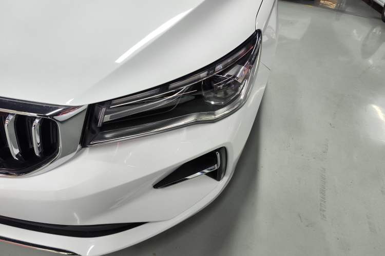 Used Geely Auto Emgrand 2026 Model 4th Generation 4 Millionth Anniversary Edition 1.5L CVT Overdrive Edition Left Front Headlight