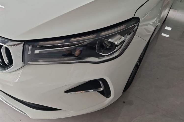 Used Geely Auto Emgrand 2026 Model 4th Generation 4 Millionth Anniversary Edition 1.5L CVT Feiyue Edition Left Front Headlight