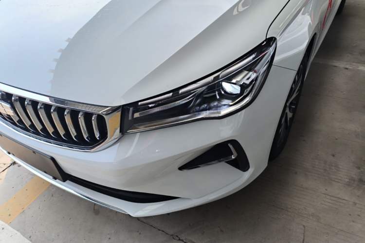 Used Geely Auto Emgrand 2026 Model 4th Generation 4 Millionth Anniversary Edition 1.5L CVT Overdrive Edition Left Front Headlight