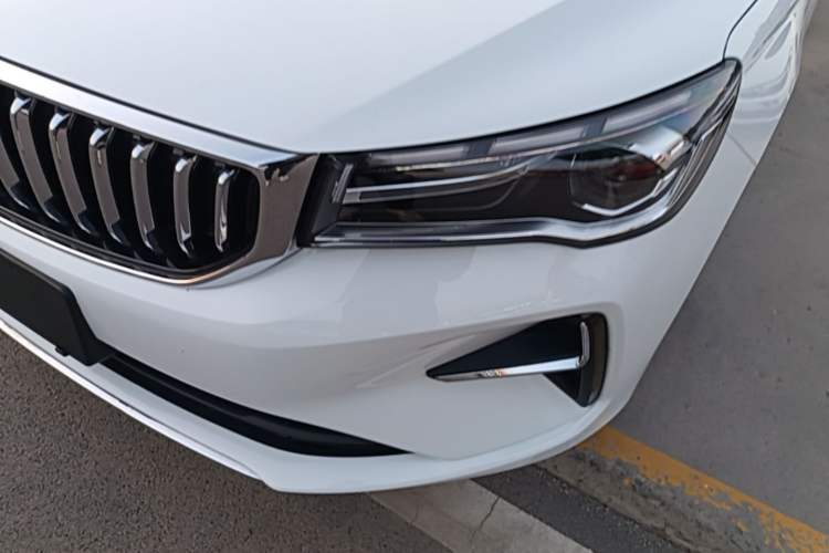 Used Geely Auto Emgrand 2026 Model 4th Generation 4 Millionth Anniversary Edition 1.5L CVT Overdrive Edition Left Front Headlight