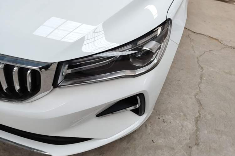 Used Geely Auto Emgrand 2026 Model 4th Generation 4 Millionth Anniversary Edition 1.5L CVT Overdrive Edition Left Front Headlight