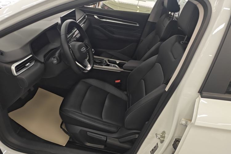 Used Geely Auto Emgrand 2026 Model 4th Generation 4 Millionth Anniversary Edition 1.5L CVT Overdrive Edition Left Front Seat