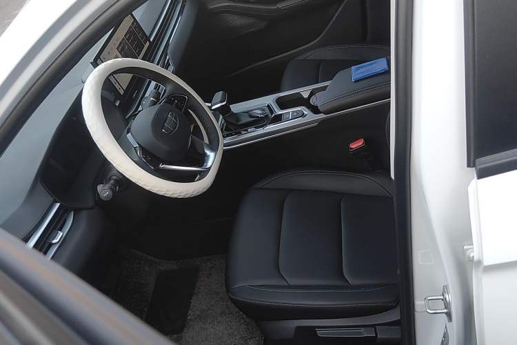 Used Geely Auto Emgrand 2026 Model 4th Generation 4 Millionth Anniversary Edition 1.5L CVT Overdrive Edition Left Front Seat