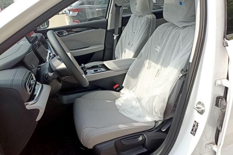 Used Geely Auto Emgrand 2026 Model 5th Generation 1.5T DCT Prestige Edition Left Front Seat