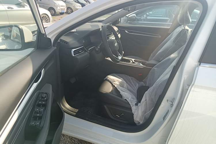 Used Geely Auto Emgrand 2026 Model 4th Generation 4 Millionth Anniversary Edition 1.5L CVT Feiyue Edition Left Front Seat