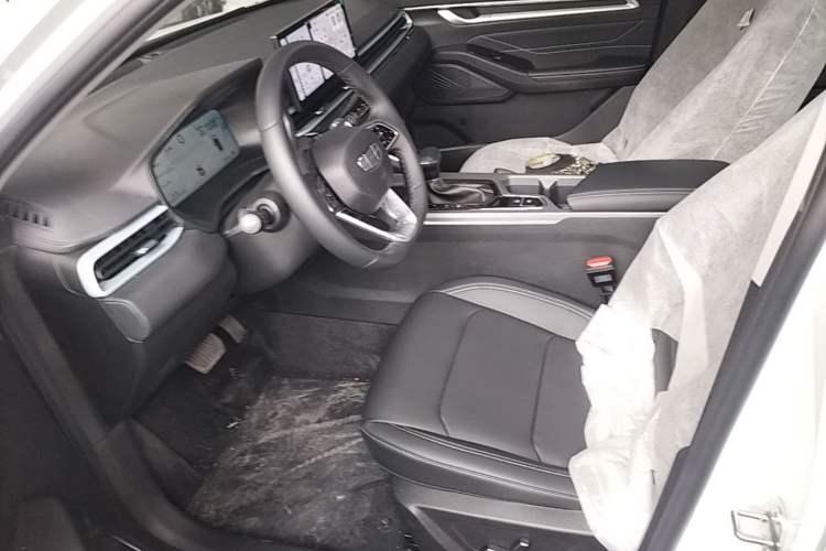Used Geely Auto Emgrand 2026 Model 4th Generation 4 Millionth Anniversary Edition 1.5L CVT Feiyue Edition Left Front Seat