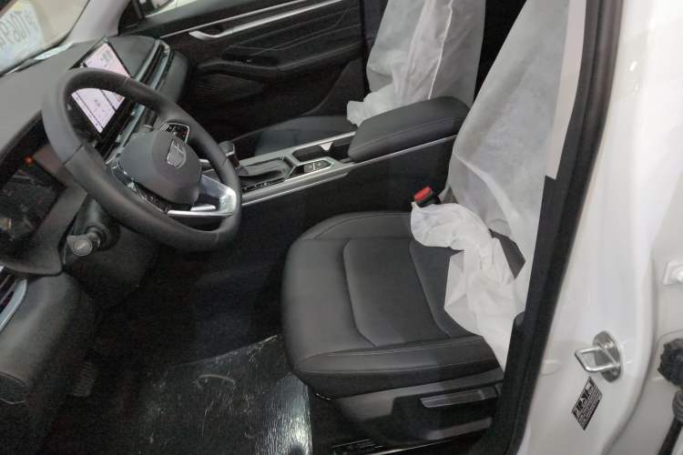 Used Geely Auto Emgrand 2026 Model 4th Generation 4 Millionth Anniversary Edition 1.5L CVT Overdrive Edition Left Front Seat