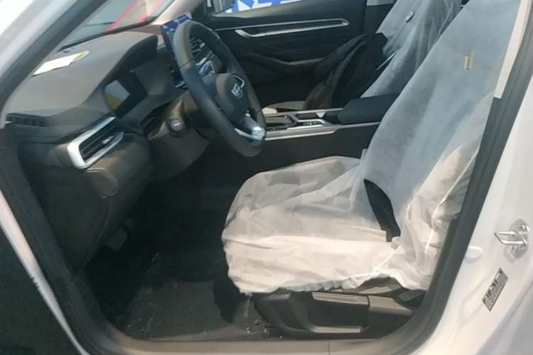 Used Geely Auto Emgrand 2026 Model 4th Generation 4 Millionth Anniversary Edition 1.5L CVT Overdrive Edition Left Front Seat