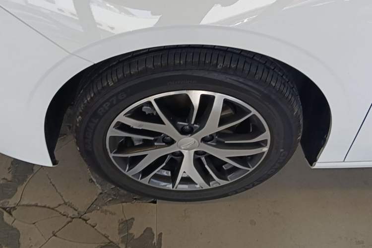 Used Geely Auto Emgrand 2026 Model 4th Generation 4 Millionth Anniversary Edition 1.5L CVT Overdrive Edition Left Front Wheel Hub