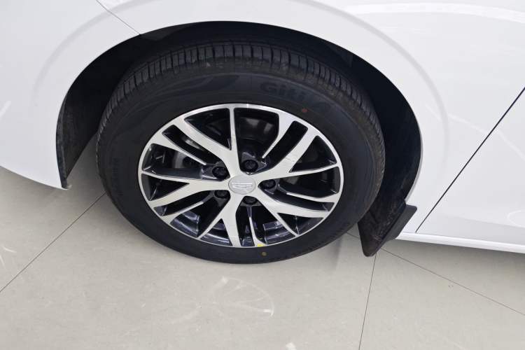 Used Geely Auto Emgrand 2026 Model 4th Generation 4 Millionth Anniversary Edition 1.5L Manual Overdrive Edition Left Front Wheel Hub