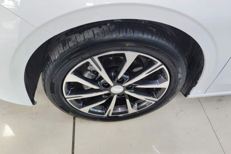 Used Geely Auto Emgrand 2026 Model 4th Generation 4 Millionth Anniversary Edition 1.5L CVT Feiyue Edition Left Front Wheel Hub