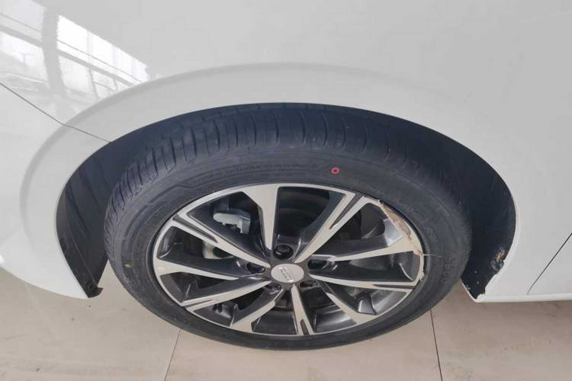 Used Geely Auto Emgrand 2026 Model 4th Generation 4 Millionth Anniversary Edition 1.5L CVT Feiyue Edition Left Front Wheel Hub