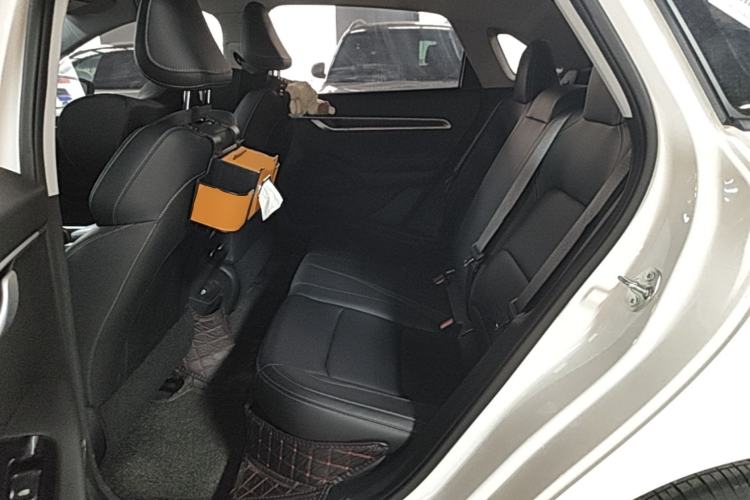 Used Geely Auto Emgrand 2026 Model 4th Generation 4 Millionth Anniversary Edition 1.5L CVT Overdrive Edition Left Rear Seat
