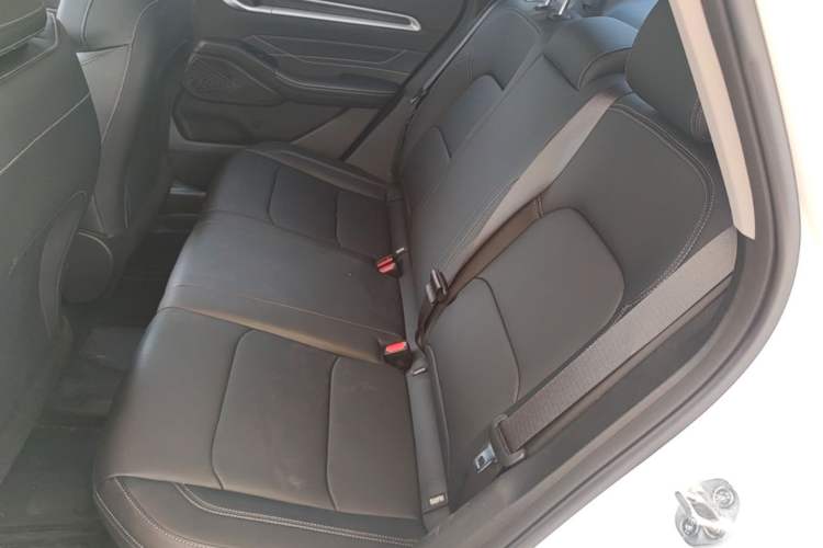 Used Geely Auto Emgrand 2026 Model 4th Generation 4 Millionth Anniversary Edition 1.5L CVT Feiyue Edition Left Rear Seat