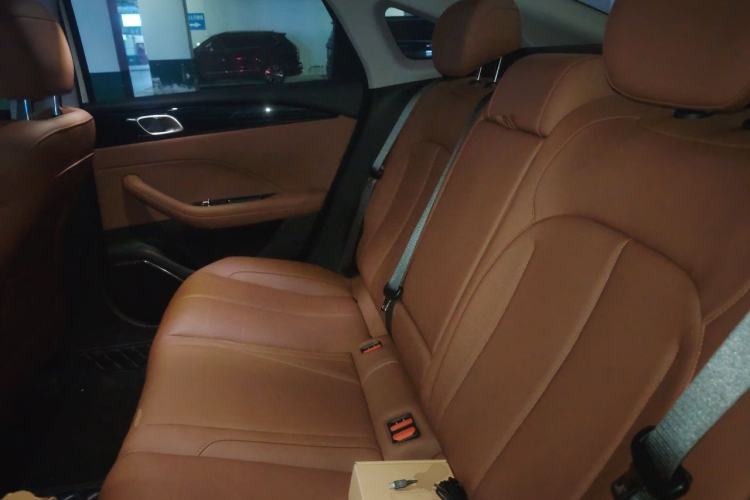 Used Geely Auto Emgrand 2026 Model 5th Generation 1.5T DCT Flagship Edition Left Rear Seat