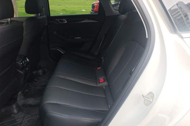 Used Geely Auto Emgrand 2026 Model 5th Generation 1.5L CVT Prestige Edition Left Rear Seat