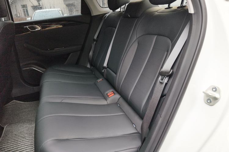 Used Geely Auto Emgrand 2026 Model 5th Generation 1.5T DCT Prestige Edition Left Rear Seat