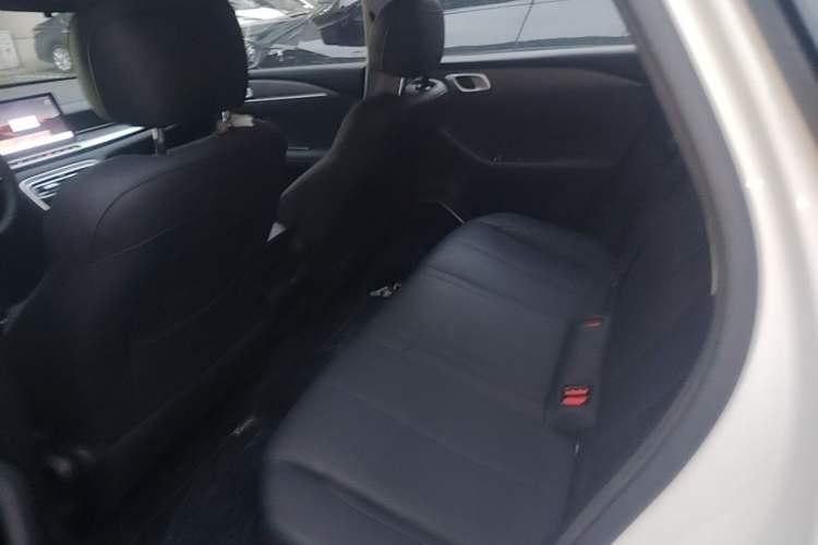 Used Geely Auto Emgrand 2026 Model 5th Generation 1.5L CVT Luxury Edition Left Rear Seat