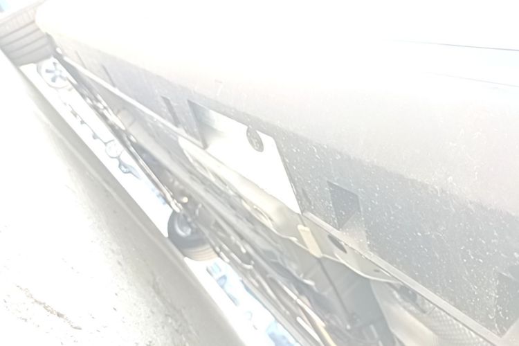Used Geely Auto Emgrand 2026 Model 5th Generation 1.5T DCT Prestige Edition Left Side Sill
