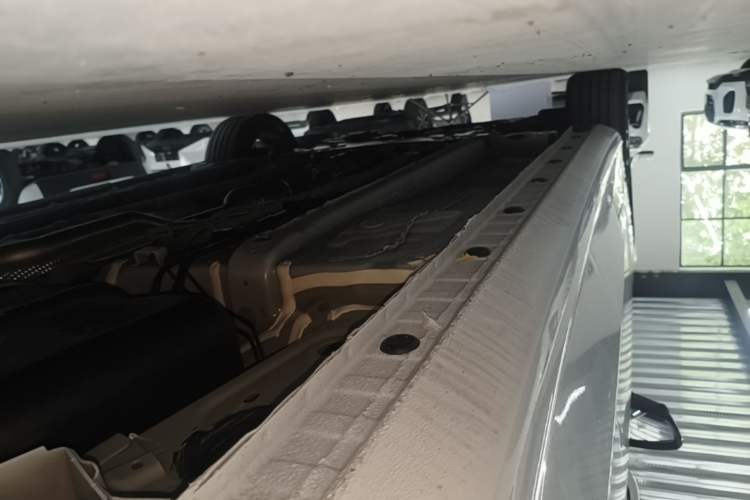 Used Geely Auto Emgrand 2026 Model 4th Generation 4 Millionth Anniversary Edition 1.5L CVT Overdrive Edition Left Side Sill