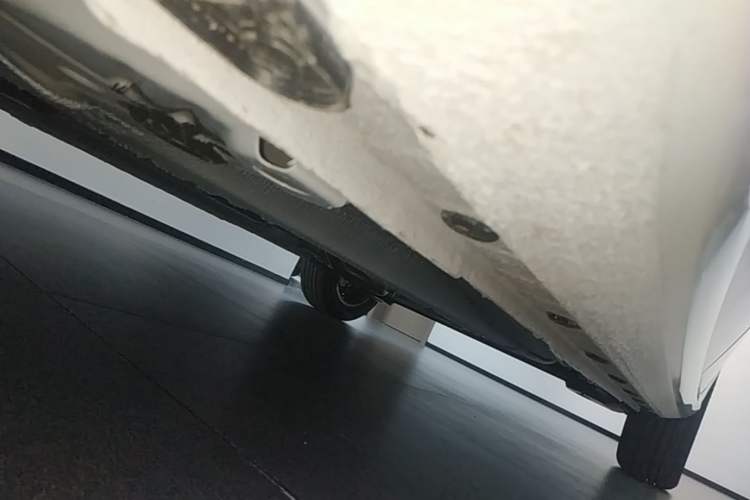 Used Geely Auto Emgrand 2026 Model 4th Generation 4 Millionth Anniversary Edition 1.5L CVT Overdrive Edition Left Side Sill