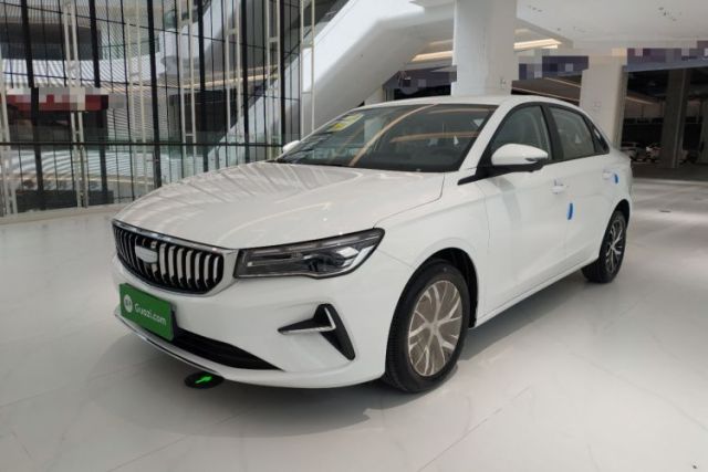 Geely Auto Emgrand 2026 Model 4th Generation 4 Millionth Anniversary Edition 1.5L CVT Overdrive Edition usata