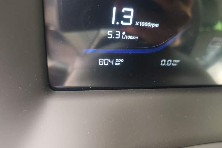 Used Geely Auto Emgrand 2026 Model 4th Generation 4 Millionth Anniversary Edition 1.5L CVT Overdrive Edition Odometer Close Up