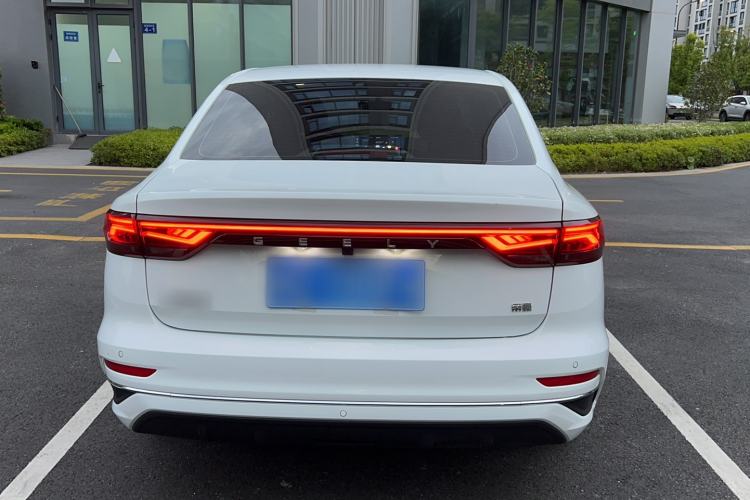 Used Geely Auto Emgrand 2026 Model 4th Generation 4 Millionth Anniversary Edition 1.5L CVT Overdrive Edition Rear