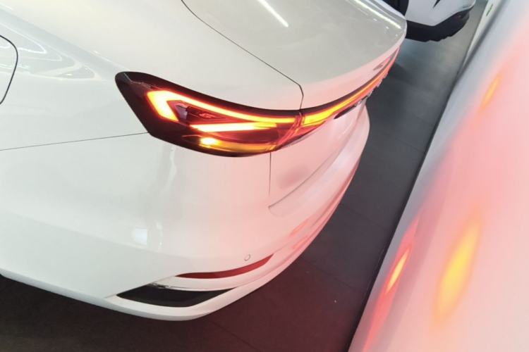 Used Geely Auto Emgrand 2026 Model 4th Generation 4 Millionth Anniversary Edition 1.5L CVT Overdrive Edition Rear