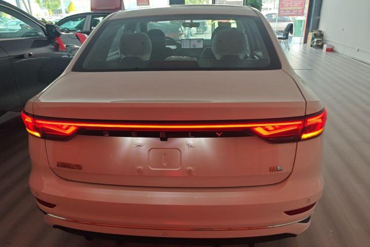 Used Geely Auto Emgrand 2026 Model 4th Generation 4 Millionth Anniversary Edition 1.5L CVT Feiyue Edition Rear