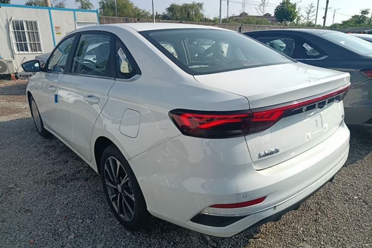 Used Geely Auto Emgrand 2026 Model 4th Generation 4 Millionth Anniversary Edition 1.5L CVT Feiyue Edition Rear Left 45 Deg