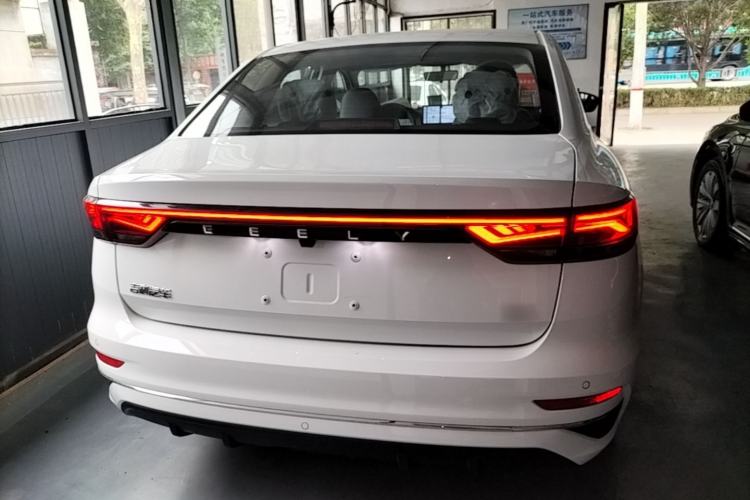 Used Geely Auto Emgrand 2026 Model 4th Generation 4 Millionth Anniversary Edition 1.5L CVT Feiyue Edition Rear