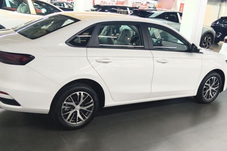 Used Geely Auto Emgrand 2026 Model 4th Generation 4 Millionth Anniversary Edition 1.5L CVT Overdrive Edition Rear Right 45 Deg