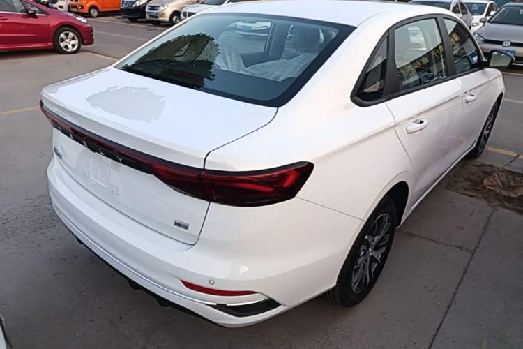 Used Geely Auto Emgrand 2026 Model 4th Generation 4 Millionth Anniversary Edition 1.5L CVT Overdrive Edition Rear Right 45 Deg