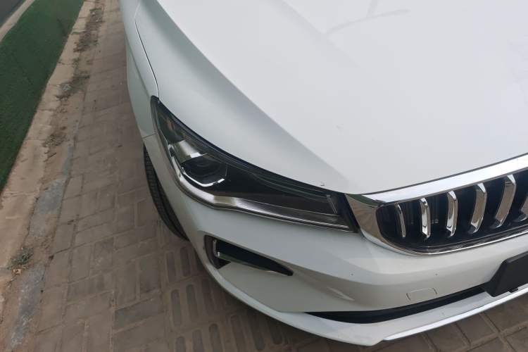 Used Geely Auto Emgrand 2026 Model 4th Generation 4 Millionth Anniversary Edition 1.5L CVT Overdrive Edition Right Front Headlight
