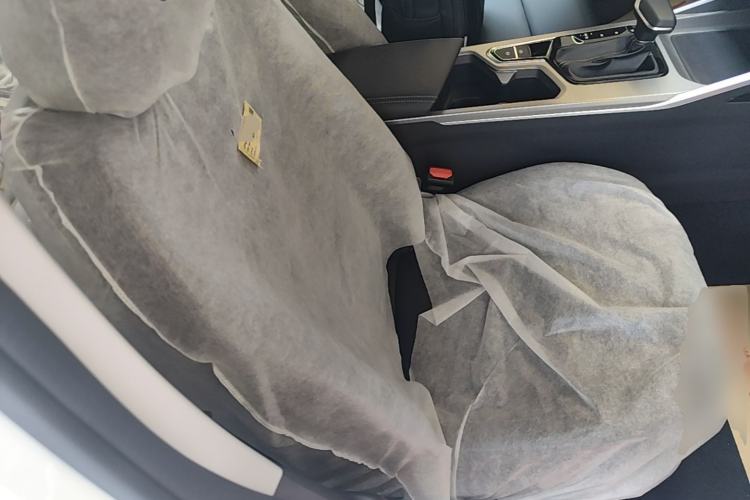 Used Geely Auto Emgrand 2026 Model 4th Generation 4 Millionth Anniversary Edition 1.5L CVT Overdrive Edition Right Front Seat