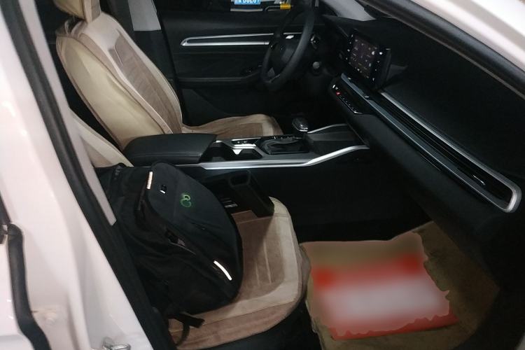 Used Geely Auto Emgrand 2026 Model 4th Generation 4 Millionth Anniversary Edition 1.5L CVT Overdrive Edition Right Front Seat