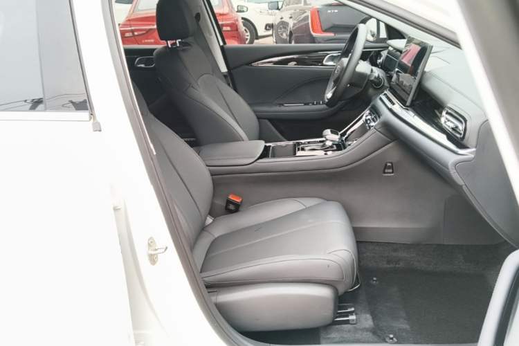Used Geely Auto Emgrand 2026 Model 5th Generation 1.5L CVT Prestige Edition Right Front Seat
